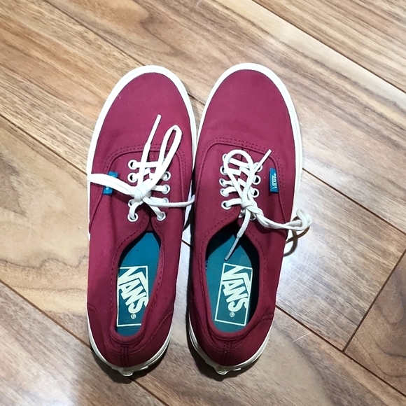 Vans Shoes - VANS canvas maroon low-top sneakers